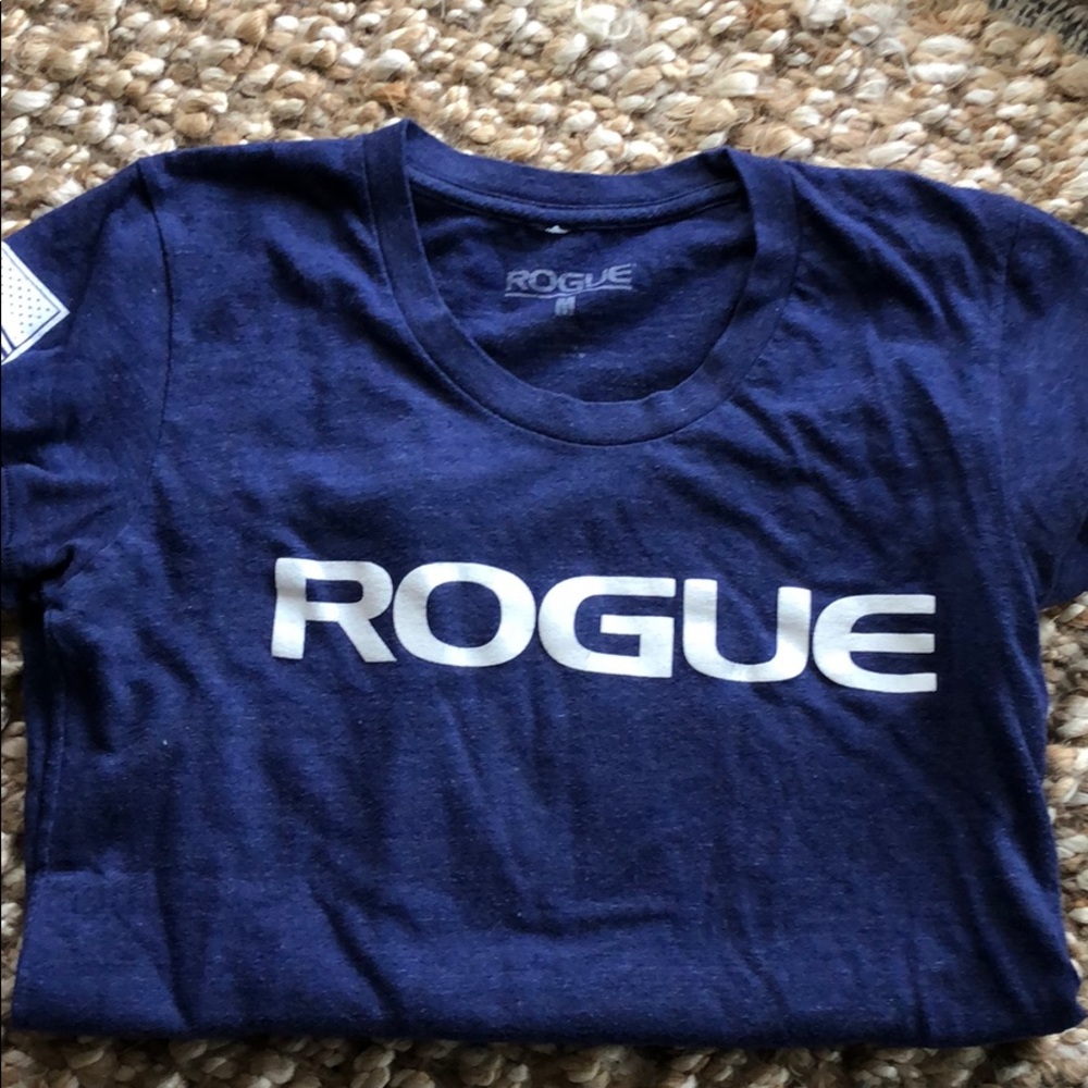Rogue shirt size M women’s